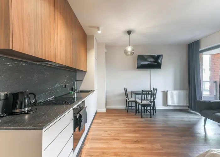 Apartament Z Balkonem Blisko Starego Miasta